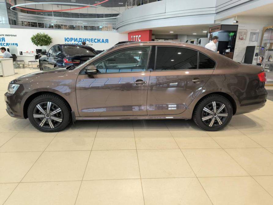 Volkswagen Jetta VI Рестайлинг Казань  - изображение 10