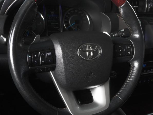 Toyota Fortuner II с пробегом 2018 года, цена 3 228 000 рублей, 120287 км, внедорожник, Автокод Объявления