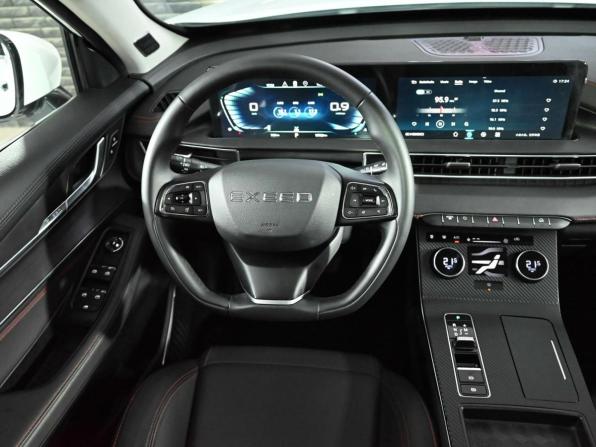 Exeed LX I Рестайлинг 2 с пробегом 2023 года, цена 2 200 000 рублей, 17733 км, внедорожник, Автокод Объявления
