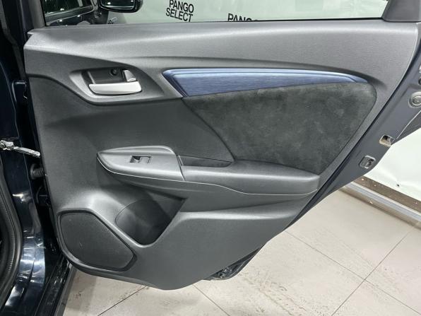Honda Shuttle II с пробегом 2017 года, цена 1 140 000 рублей, 215000 км, универсал, Автокод Объявления