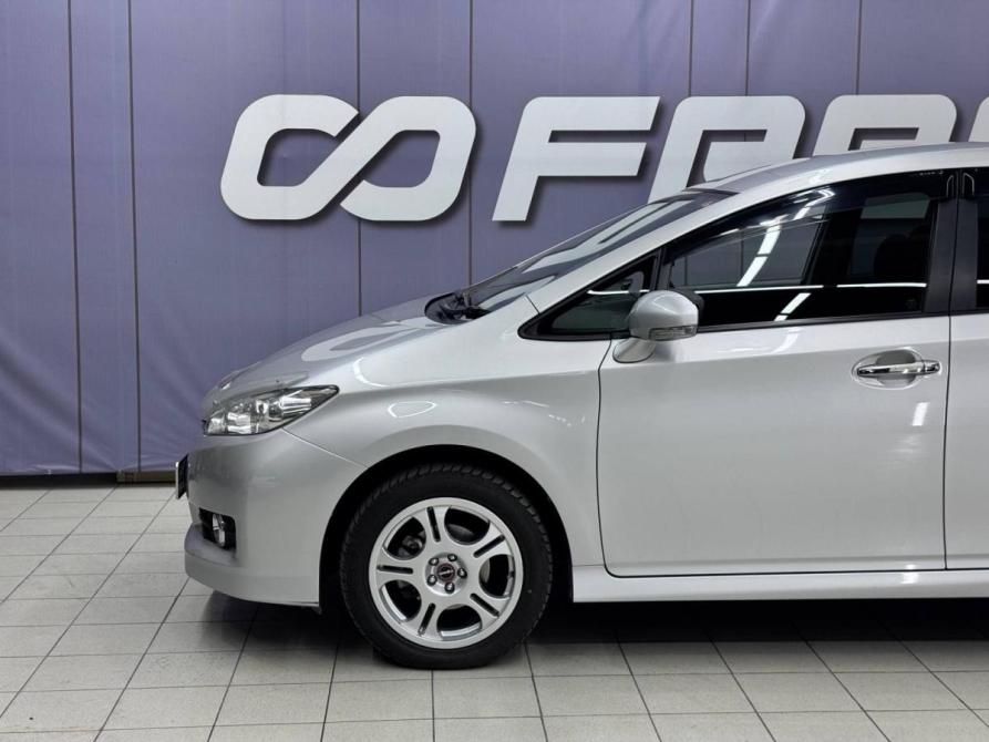Toyota Wish II Рестайлинг Благовещенск  - изображение 7