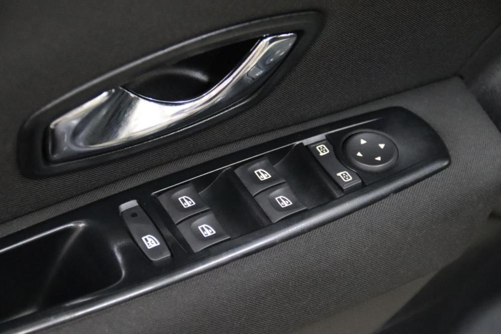 Renault Fluence I Сургут  - изображение 15