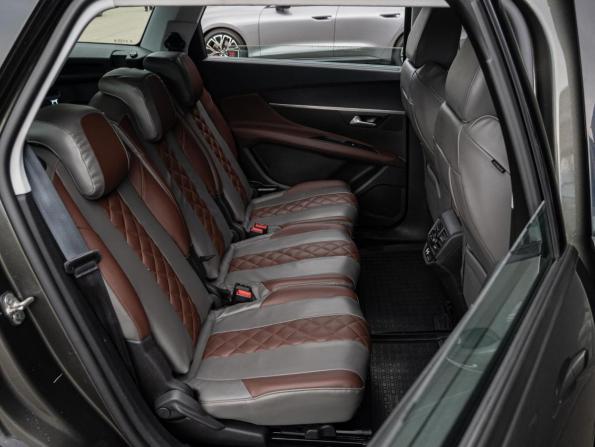 Peugeot 5008 II с пробегом 2019 года, цена 1 680 000 рублей, 107635 км, внедорожник, Автокод Объявления