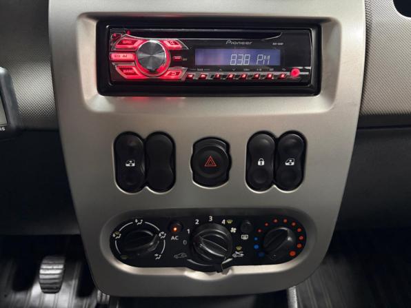 Renault Sandero I с пробегом 2013 года, цена 598 000 рублей, 155301 км, хэтчбек, Автокод Объявления