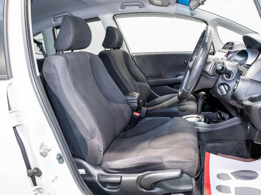 Honda Fit II Чита  - изображение 6
