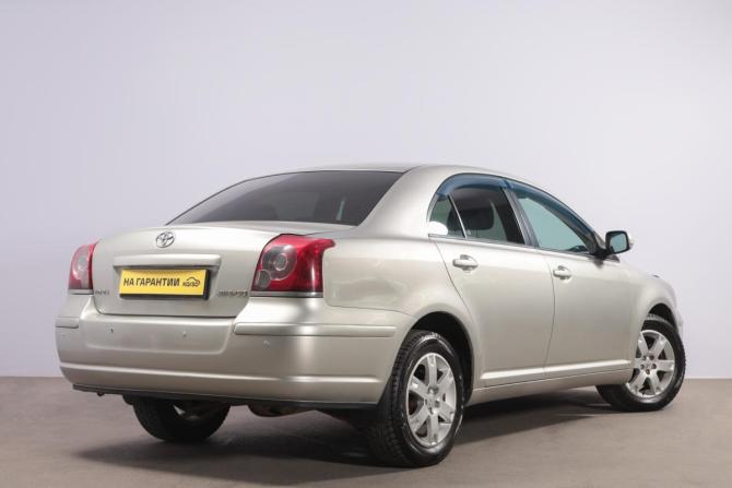 Toyota Avensis II Рестайлинг с пробегом 2006 года, цена 799 000 рублей, 208600 км, седан, Автокод Объявления