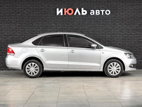 Volkswagen Polo V с пробегом 2010 года, цена 600 000 рублей, 255584 км, седан, Автокод Объявления