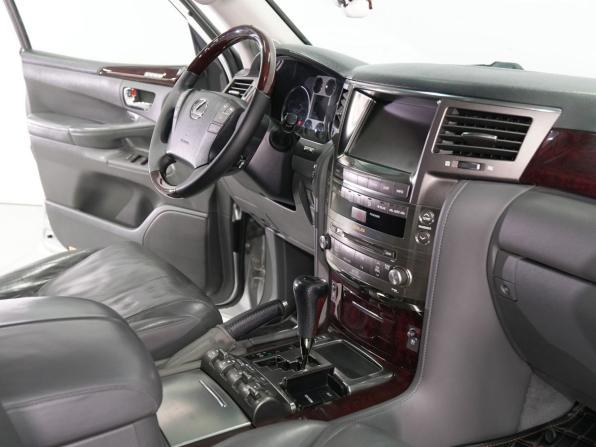 Lexus LX III с пробегом 2008 года, цена 2 950 000 рублей, 260265 км, внедорожник, Автокод Объявления