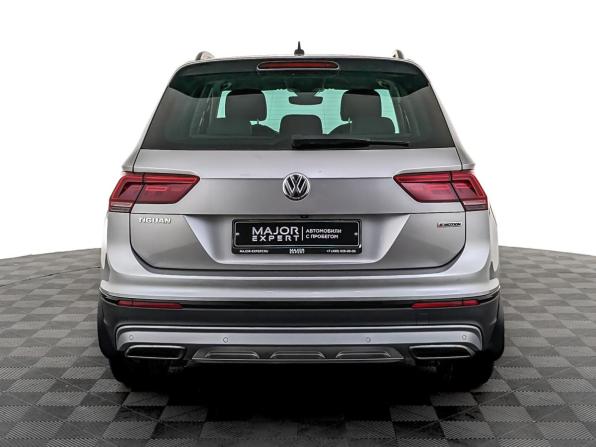 Volkswagen Tiguan II с пробегом 2019 года, цена 2 850 000 рублей, 100450 км, внедорожник, Автокод Объявления