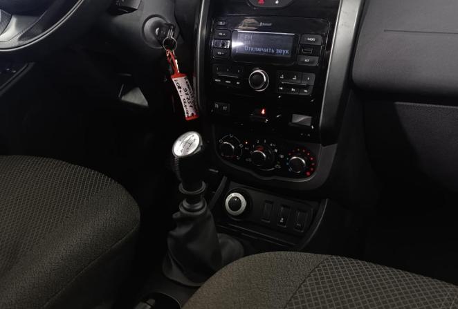 Renault Duster II с пробегом 2018 года, цена 1 366 000 рублей, 135748 км, внедорожник, Автокод Объявления