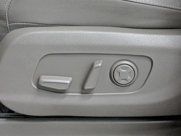 Kia Carnival IV с пробегом 2023 года, цена 4 850 000 рублей, 31601 км, минивэн, Автокод Объявления