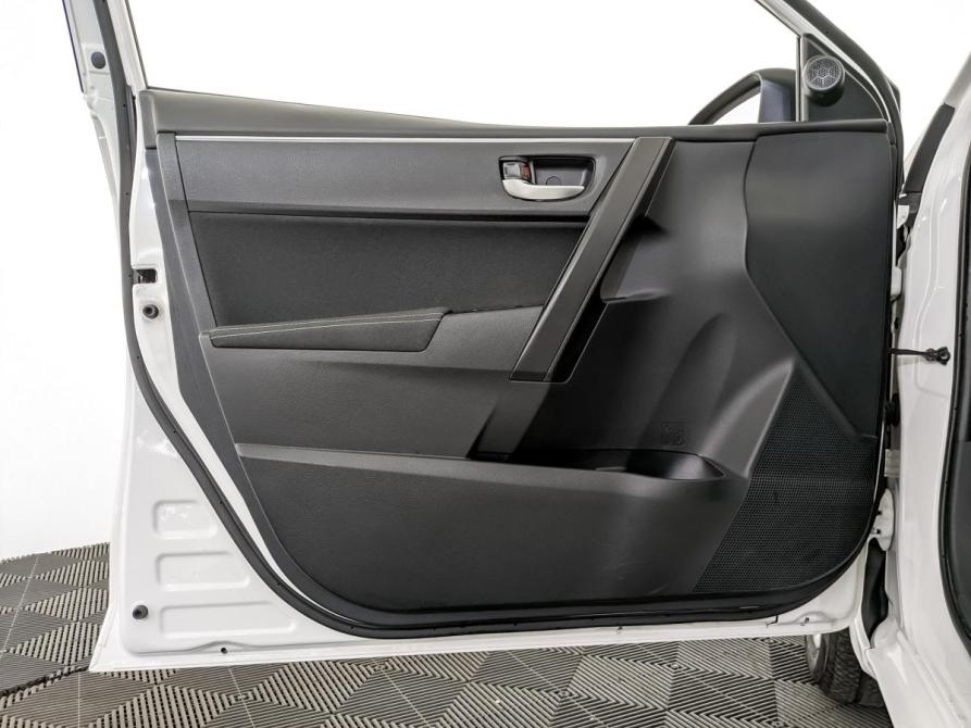 Toyota Corolla XI (E160 E170 E180) Рестайлинг 1 Москва  - изображение 19