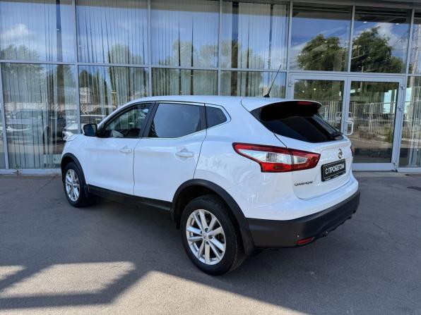 Nissan Qashqai II с пробегом 2016 года, цена 1 599 000 рублей, 132886 км, внедорожник, Автокод Объявления