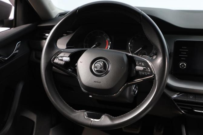 Skoda Octavia IV (A8) с пробегом 2021 года, цена 3 149 000 рублей, 66938 км, лифтбек, Автокод Объявления