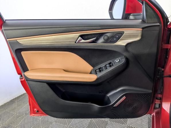 Haval Jolion I с пробегом 2022 года, цена 1 660 000 рублей, 43548 км, внедорожник, Автокод Объявления