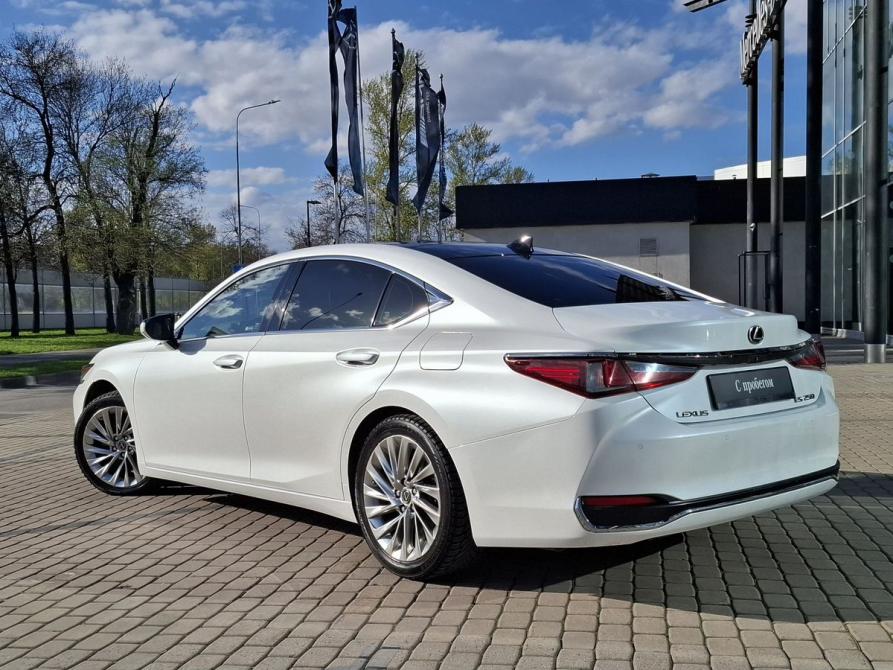 Lexus ES VII Санкт-Петербург  - изображение 4