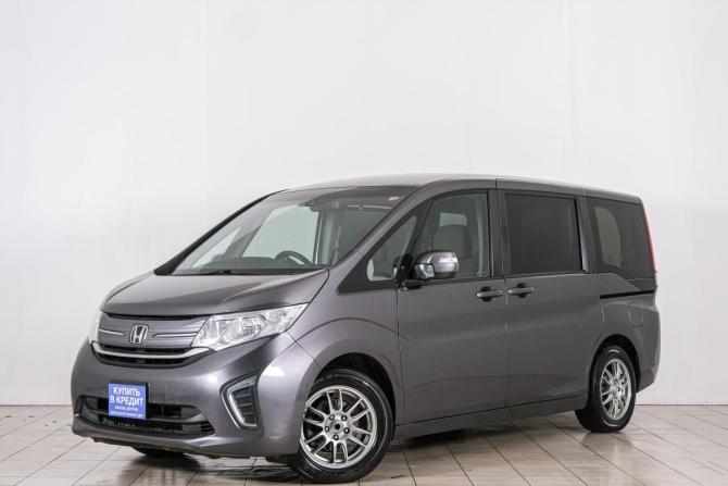 Honda Stepwgn V Рестайлинг с пробегом 2021 года, цена 2 579 000 рублей, 82000 км, минивэн, Автокод Объявления