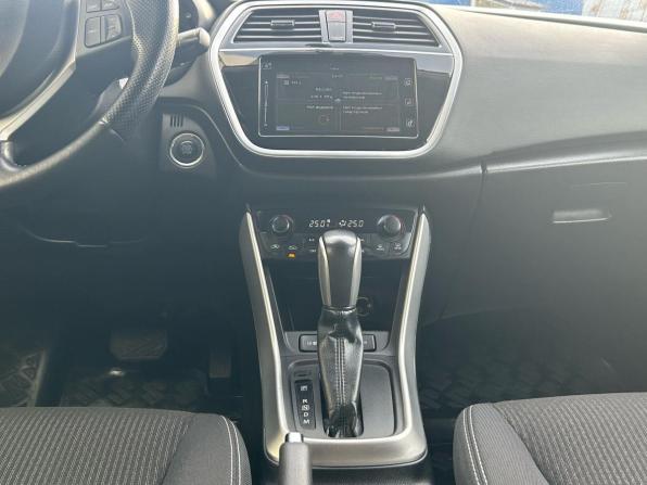 Suzuki SX4 II (S-Cross) Рестайлинг с пробегом 2017 года, цена 1 595 000 рублей, 138779 км, хэтчбек, Автокод Объявления