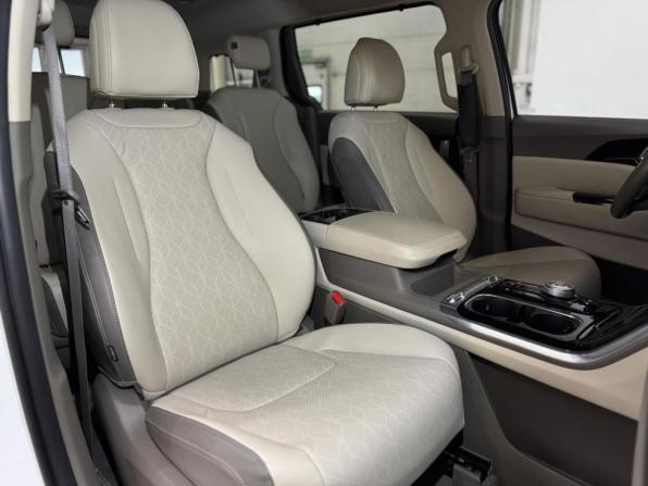 Kia Carnival III с пробегом 2020 года, цена 3 700 000 рублей, 98874 км, минивэн, Автокод Объявления