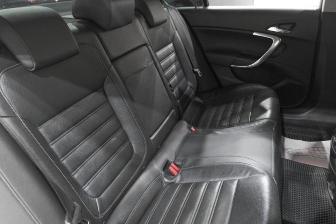 Opel Insignia I Рестайлинг с пробегом 2014 года, цена 979 000 рублей, 200300 км, седан, Автокод Объявления
