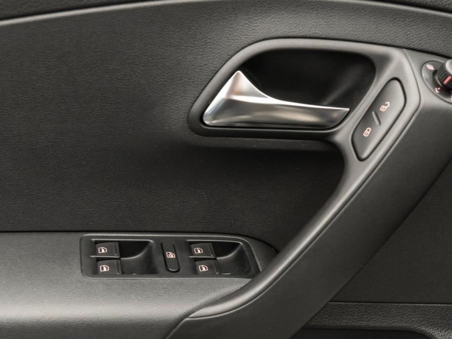 Volkswagen Polo V Рестайлинг Москва  - изображение 13
