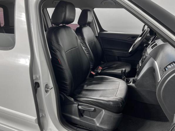Skoda Yeti I Рестайлинг с пробегом 2014 года, цена 798 900 рублей, 318945 км, внедорожник, Автокод Объявления