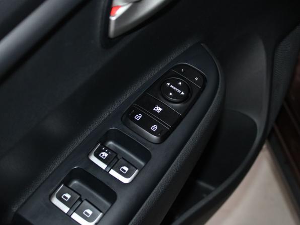 Kia Rio IV Рестайлинг с пробегом 2021 года, цена 1 599 900 рублей, 113524 км, хэтчбек, Автокод Объявления