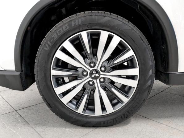 Mitsubishi Outlander III Рестайлинг 3 с пробегом 2021 года, цена 2 350 000 рублей, 98685 км, внедорожник, Автокод Объявления
