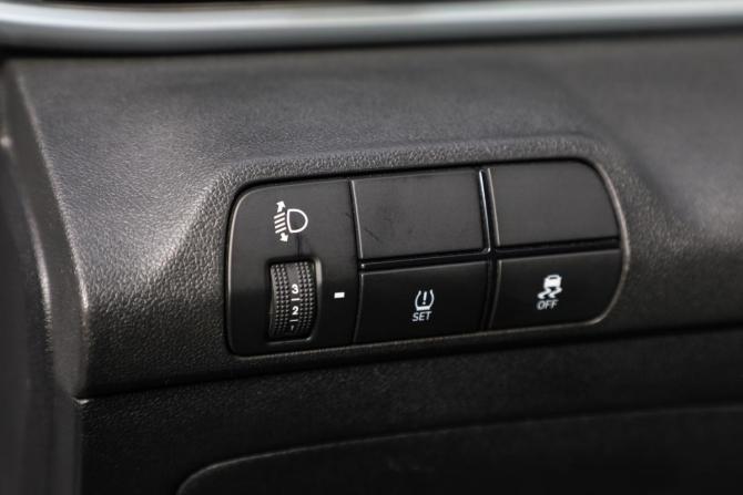 Hyundai Elantra VII (CN7) Рестайлинг с пробегом 2024 года, цена 2 499 000 рублей, 18434 км, седан, Автокод Объявления