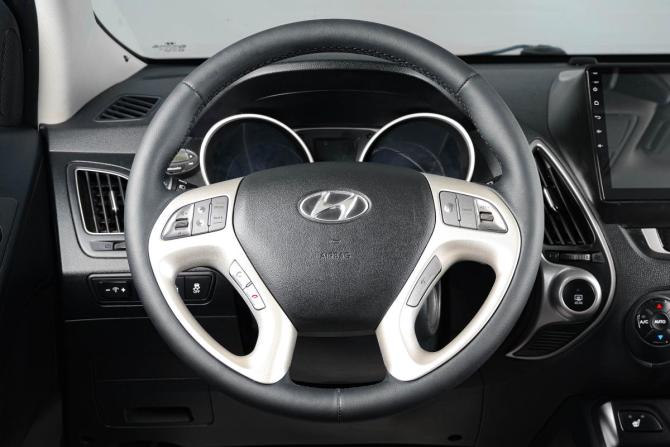 Hyundai ix35 I с пробегом 2013 года, цена 1 199 000 рублей, 196244 км, внедорожник, Автокод Объявления