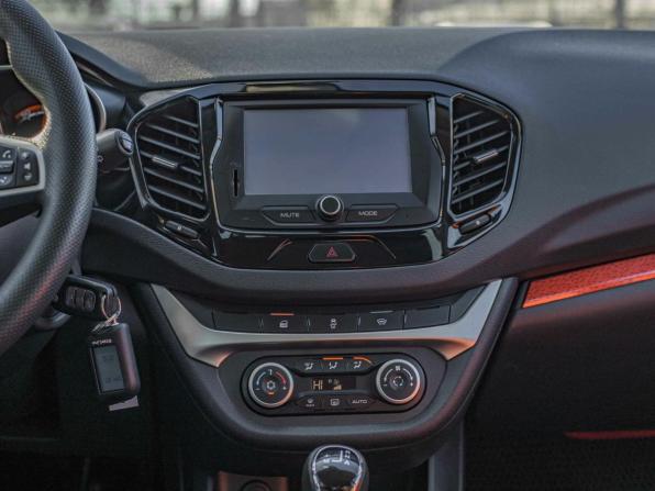 Lada (ВАЗ) Vesta I с пробегом 2019 года, цена 922 000 рублей, 120479 км, универсал, Автокод Объявления