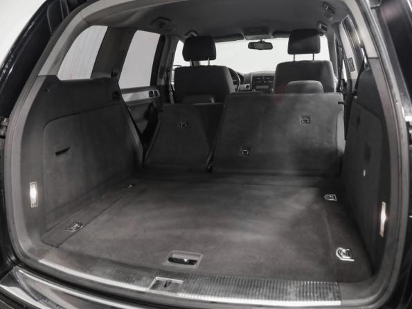 Volkswagen Touareg I Рестайлинг с пробегом 2009 года, цена 999 000 рублей, 272167 км, внедорожник, Автокод Объявления