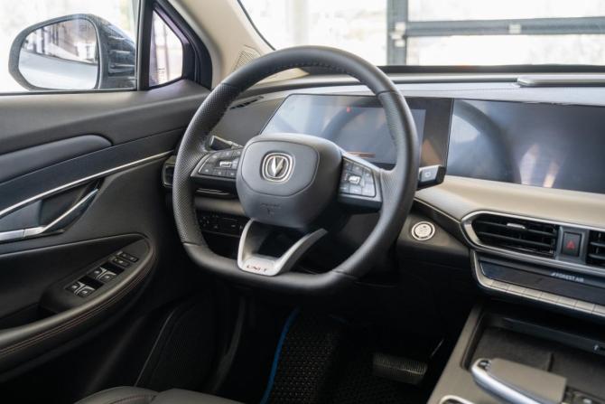 Changan UNI-T I с пробегом 2023 года, цена 3 100 000 рублей, 55155 км, внедорожник, Автокод Объявления