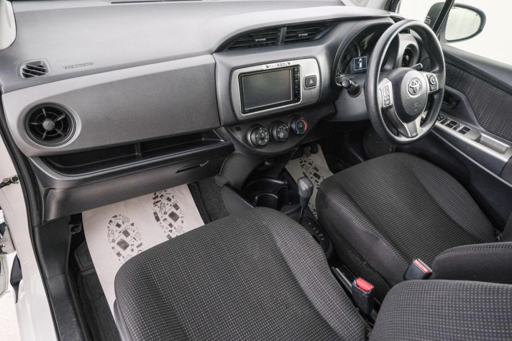 Toyota Vitz III (XP130) Рестайлинг Красноярск  - изображение 13
