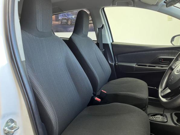 Toyota Vitz III (XP130) Рестайлинг 2 с пробегом 2018 года, цена 940 000 рублей, 93000 км, хэтчбек, Автокод Объявления