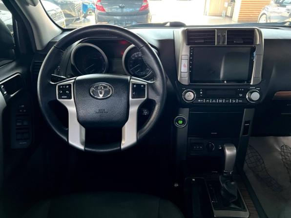 Toyota Land Cruiser Prado 150 Series с пробегом 2010 года, цена 2 710 000 рублей, 292000 км, внедорожник, Автокод Объявления