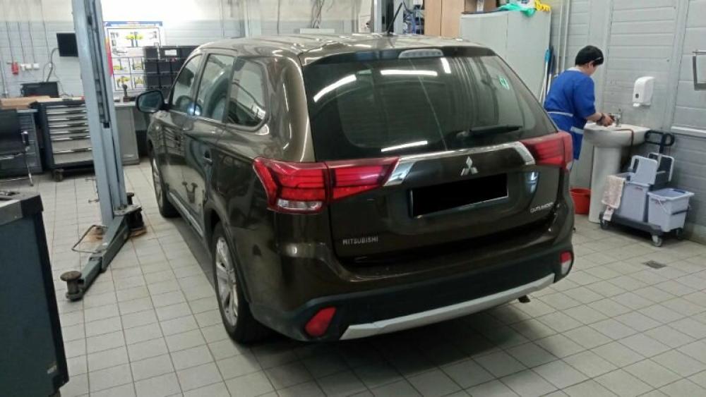 Mitsubishi Outlander III Рестайлинг 2 Санкт-Петербург  - изображение 4