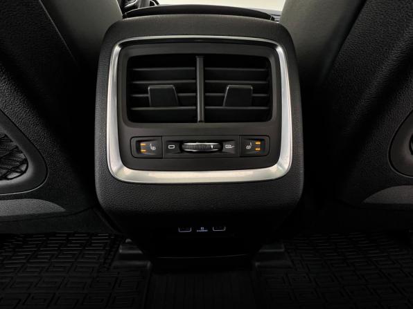 Geely Atlas Pro с пробегом 2023 года, цена 1 700 000 рублей, 168007 км, внедорожник, Автокод Объявления