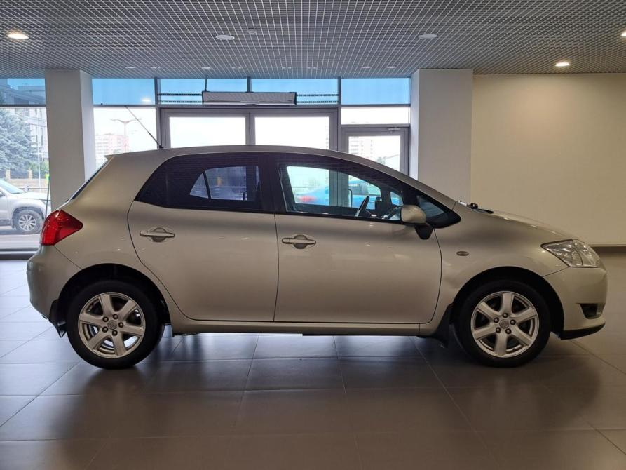 Toyota Auris I Казань  - изображение 5