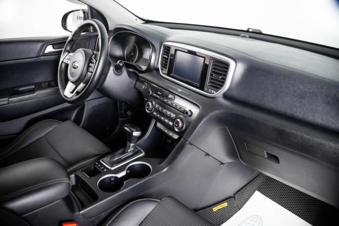 Kia Sportage IV Рестайлинг с пробегом 2019 года, цена 2 259 000 рублей, 170000 км, внедорожник, Автокод Объявления