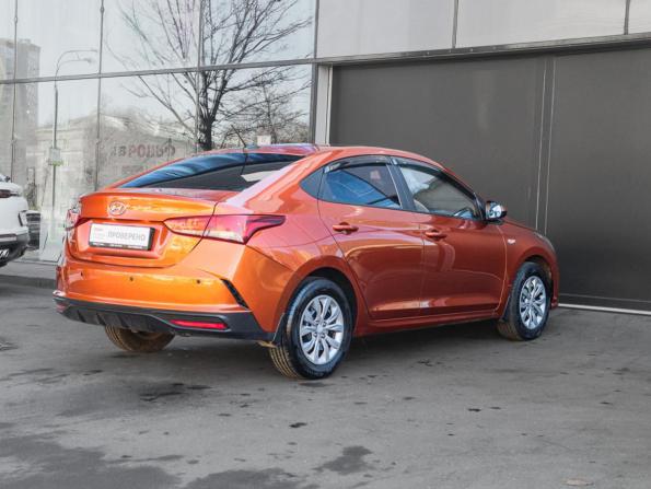 Hyundai Solaris II Рестайлинг с пробегом 2021 года, цена 1 550 000 рублей, 110679 км, седан, Автокод Объявления