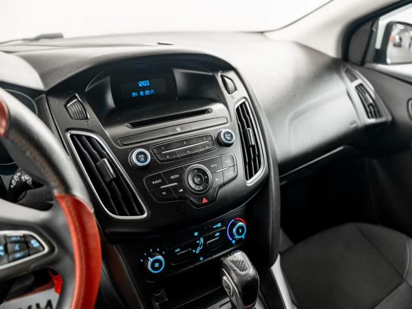 Ford Focus III Рестайлинг с пробегом 2018 года, цена 980 000 рублей, 112331 км, универсал, Автокод Объявления