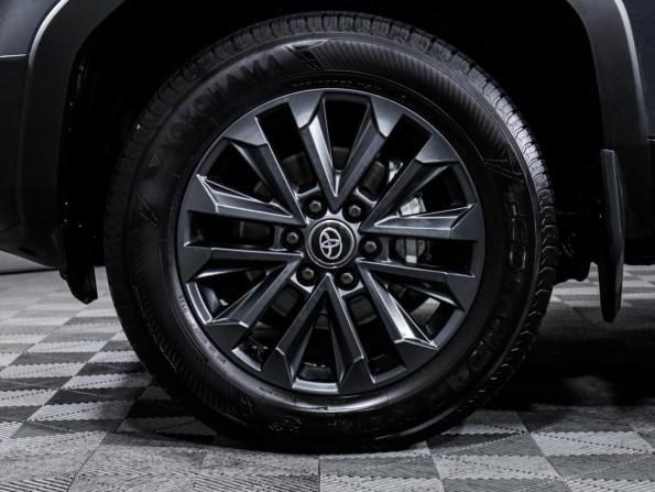 Toyota Land Cruiser Prado 250 Series с пробегом 2024 года, цена 9 490 000 рублей, 32711 км, внедорожник, Автокод Объявления