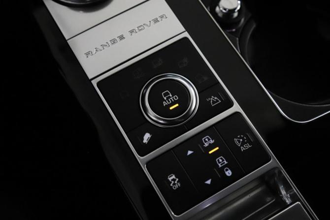 Land Rover Range Rover IV с пробегом 2015 года, цена 4 599 000 рублей, 90229 км, внедорожник, Автокод Объявления