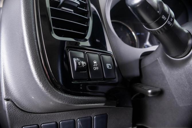 Mitsubishi Outlander III Рестайлинг 2 с пробегом 2017 года, цена 1 859 000 рублей, 200125 км, внедорожник, Автокод Объявления