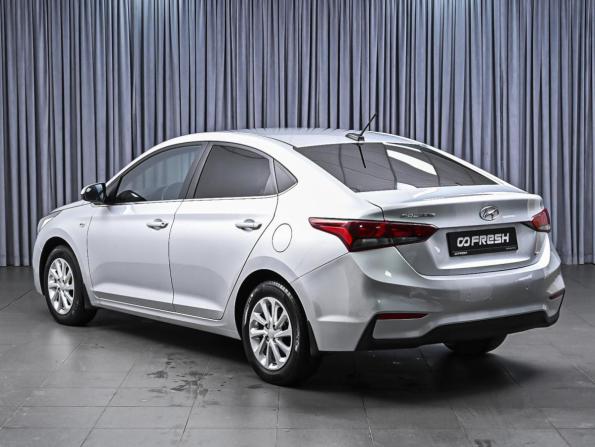 Hyundai Solaris II с пробегом 2018 года, цена 1 622 000 рублей, 105068 км, седан, Автокод Объявления