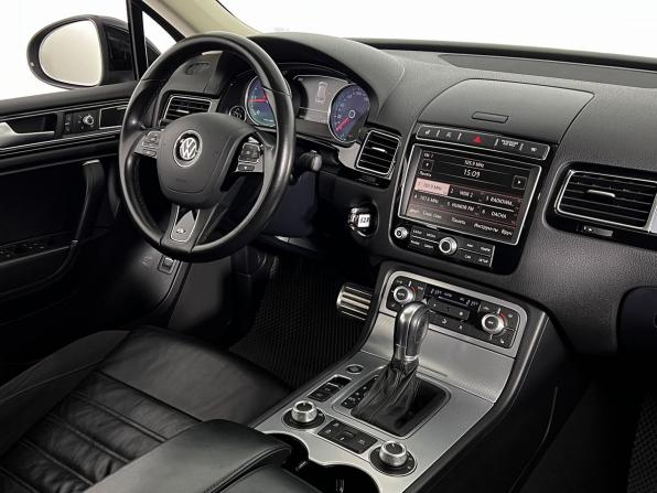 Volkswagen Touareg II Рестайлинг с пробегом 2015 года, цена 3 290 000 рублей, 150000 км, внедорожник, Автокод Объявления