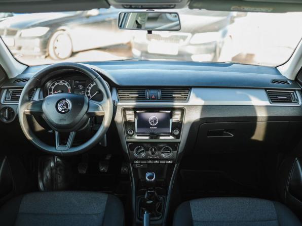 Skoda Rapid I Рестайлинг с пробегом 2019 года, цена 1 499 000 рублей, 46151 км, лифтбек, Автокод Объявления