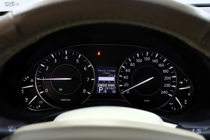 Nissan Patrol VI (Y62) с пробегом 2012 года, цена 1 799 000 рублей, 240000 км, внедорожник, Автокод Объявления