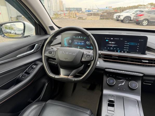Exeed LX I Рестайлинг с пробегом 2023 года, цена 1 795 000 рублей, 49114 км, внедорожник, Автокод Объявления